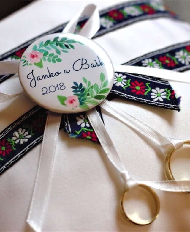 Placky na svatbu - ozdoby